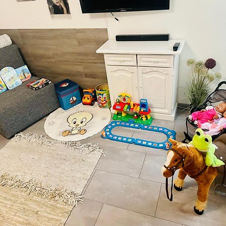 2 Room Galerie Einliegerwohnung In Rheinstetten, Messe Naehe, Rollstuhlfahrer Geeignet 外观 照片